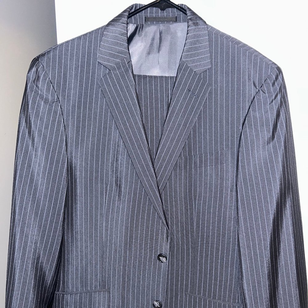 Men's 40R Grey Pinstriped Suit